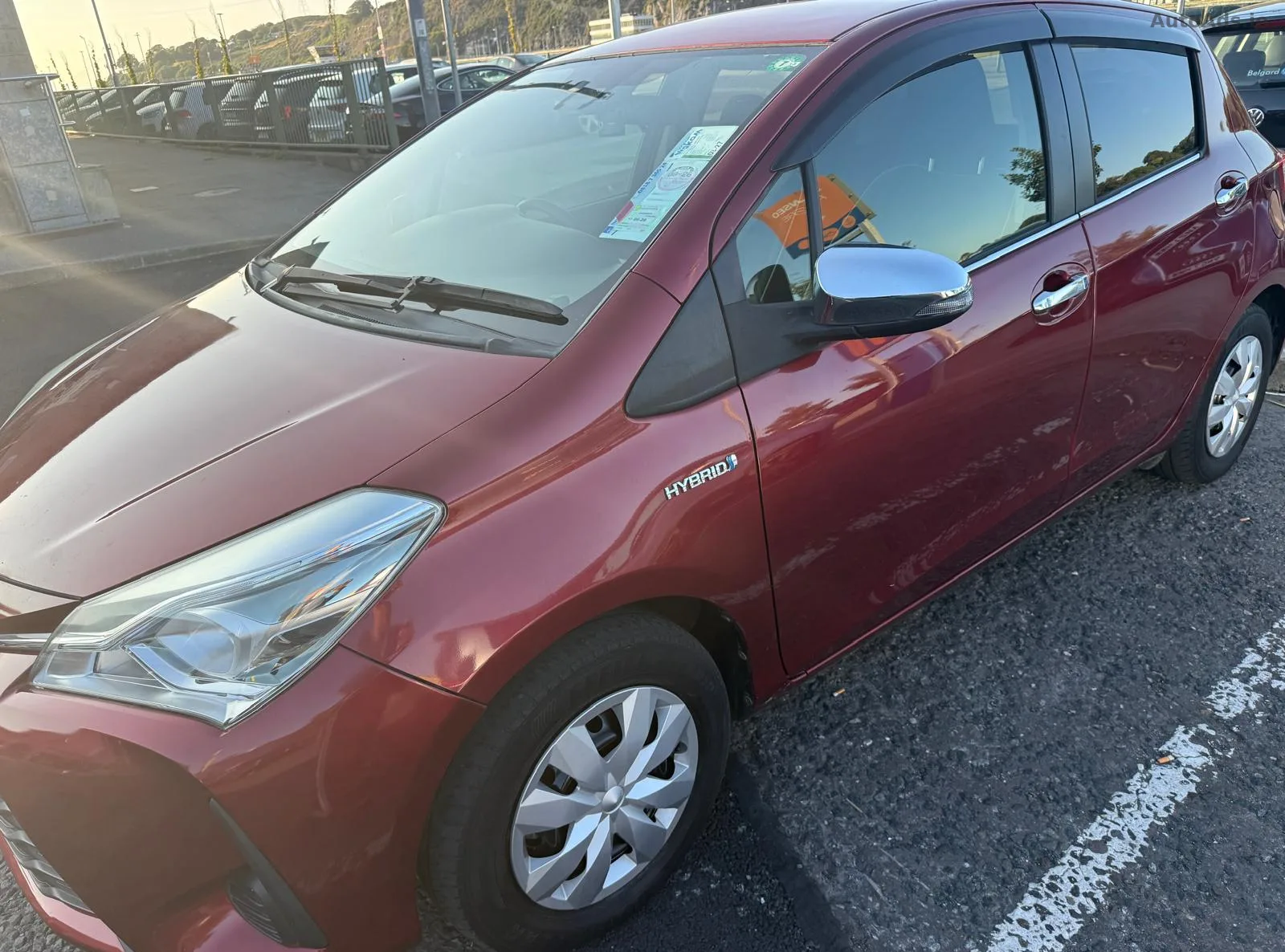 2017 Toyota Vitz – photo 2