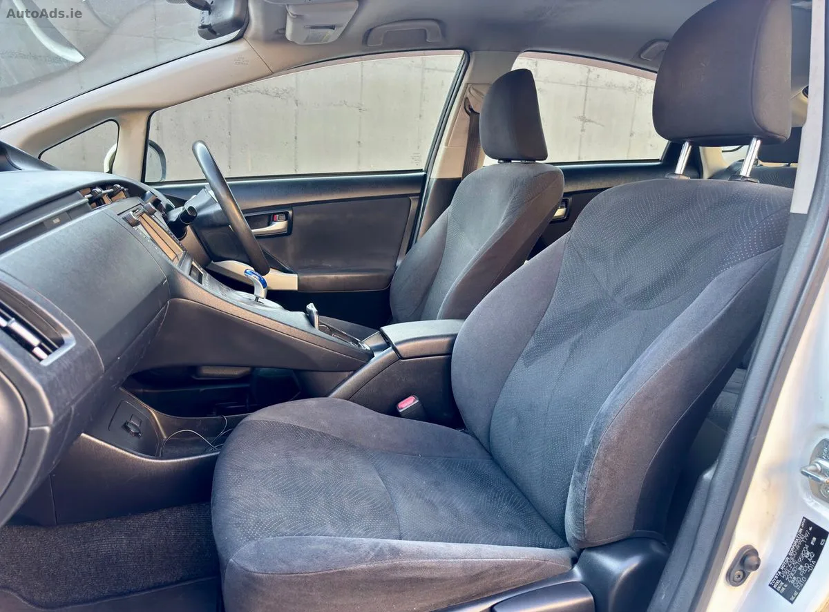2015 Toyota Prius – photo 13
