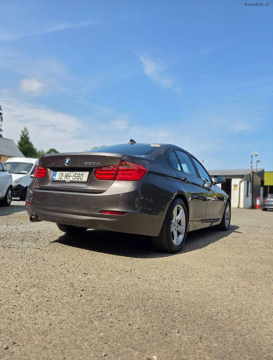 2012 BMW 3-Series – photo 4