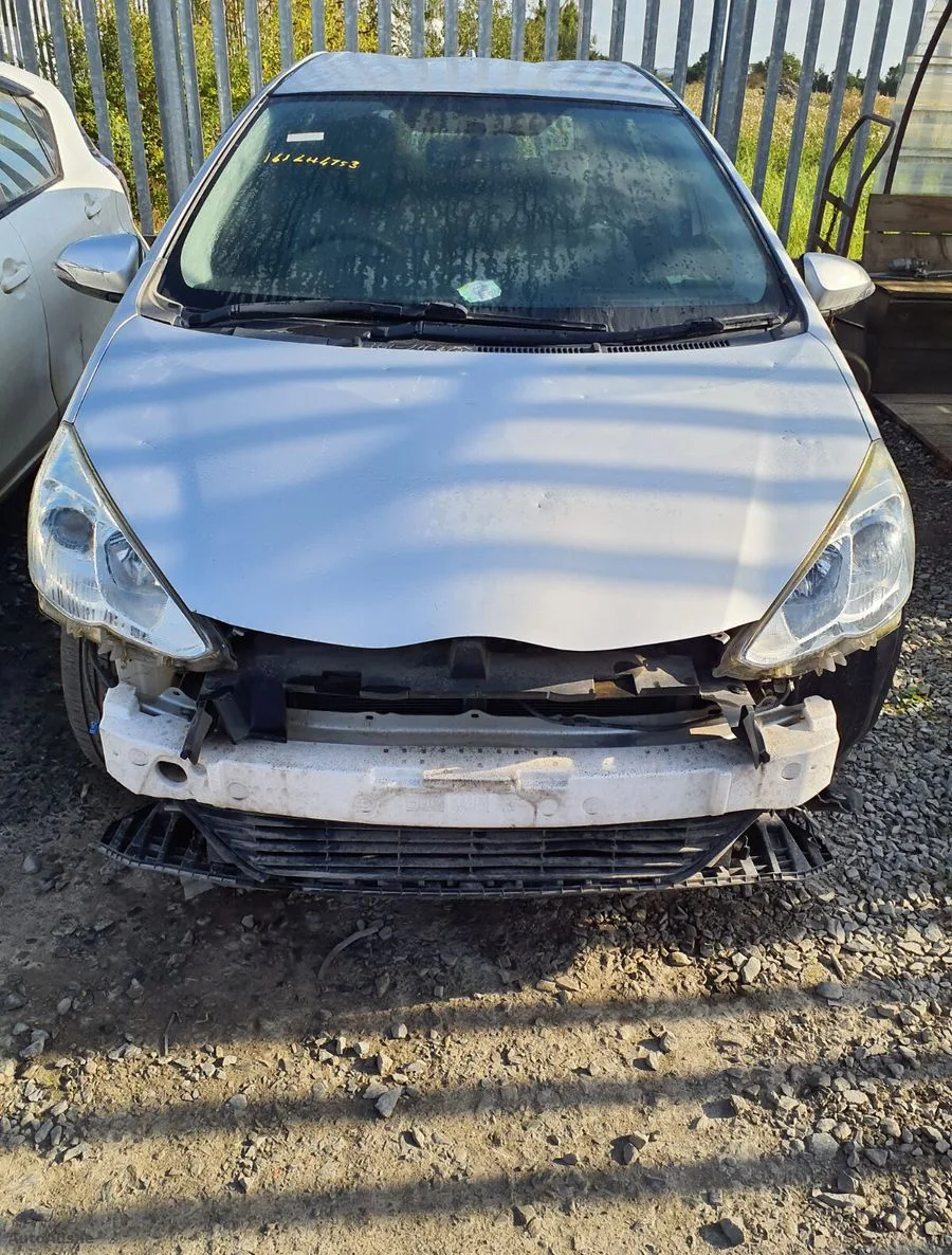 Toyota Aqua 2016 Theft damage