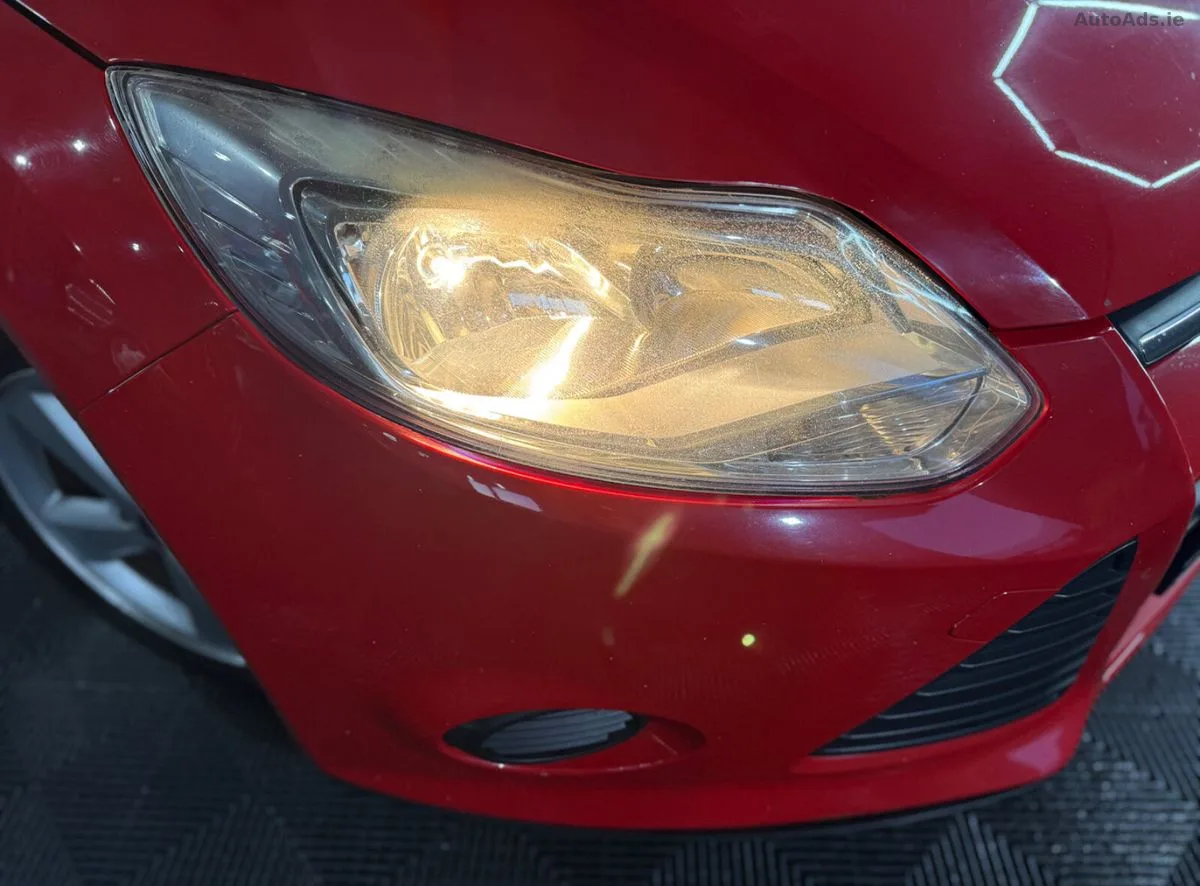 2011 Ford Focus – photo 3