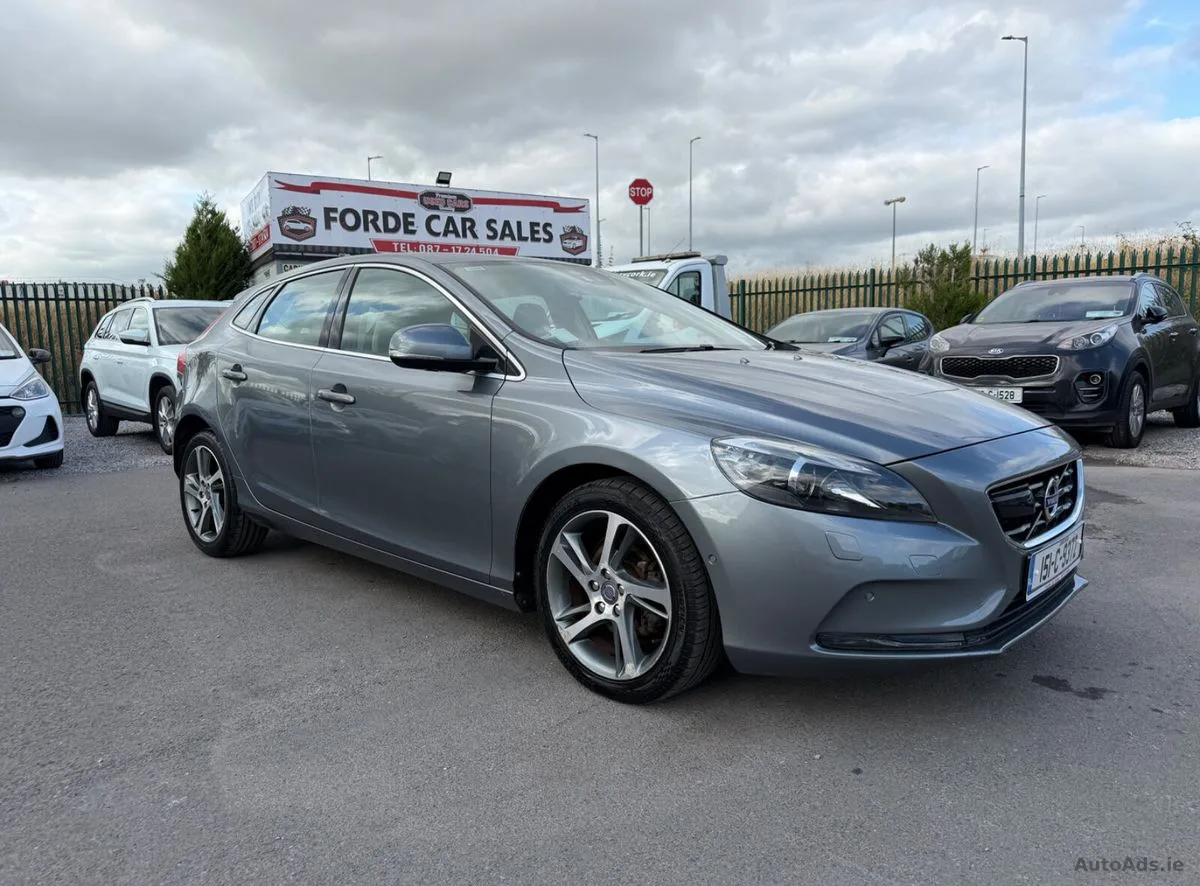 2015 Volvo V40 – photo 2