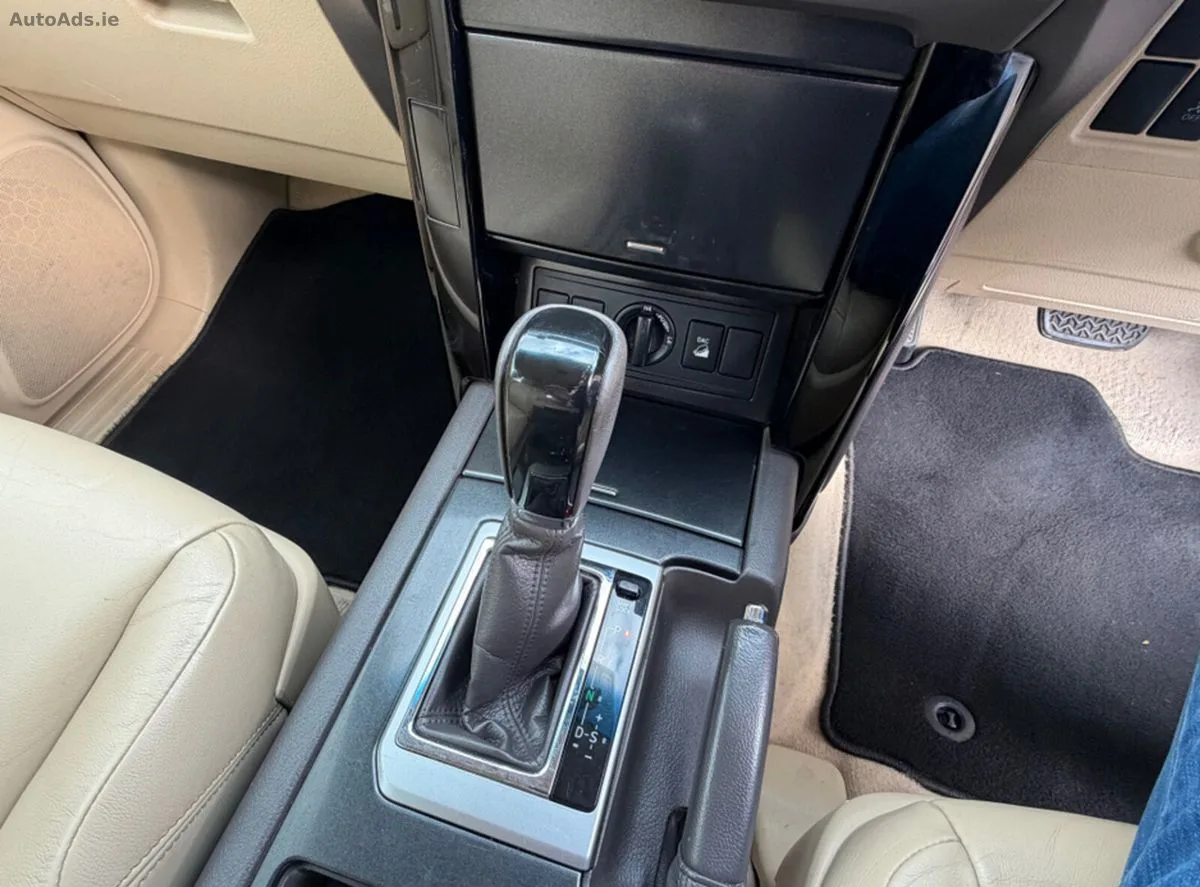 2017 Toyota Land Cruiser – photo 19