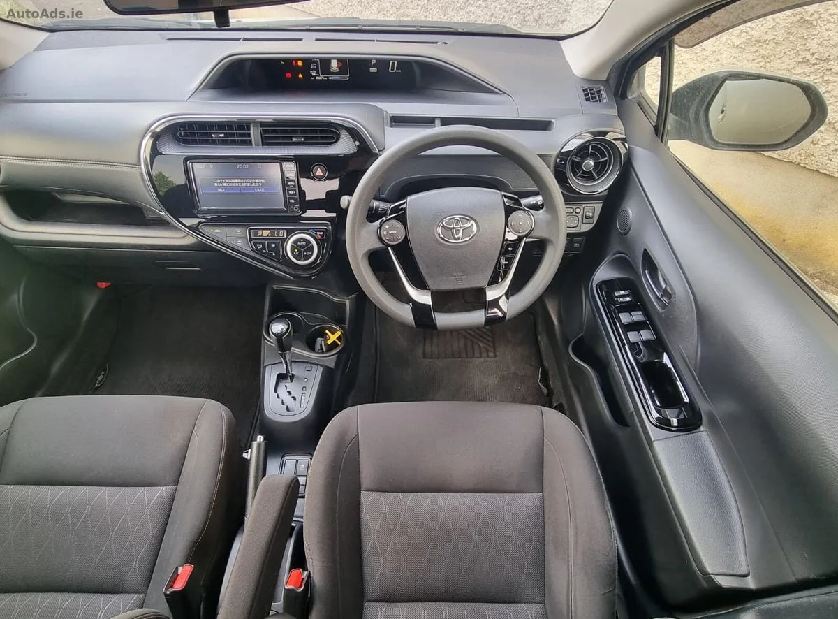 2020 Toyota Aqua – photo 16