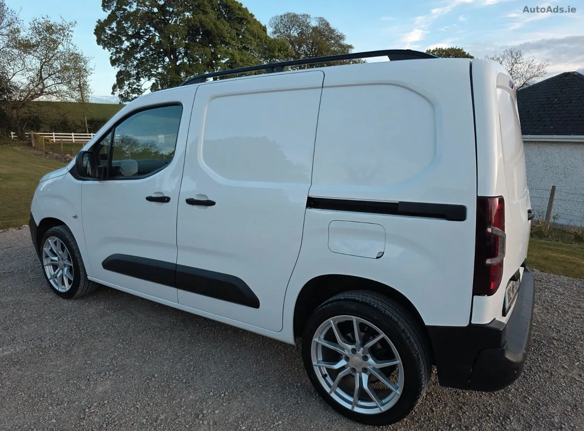 2018 Peugeot Partner – photo 16