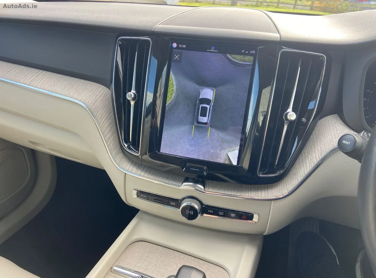 2023 Volvo XC60 – photo 14