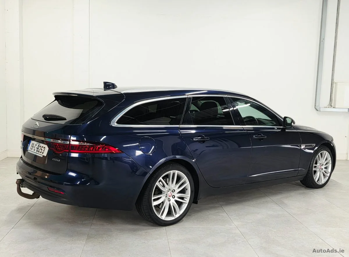2019 Jaguar XF – photo 9