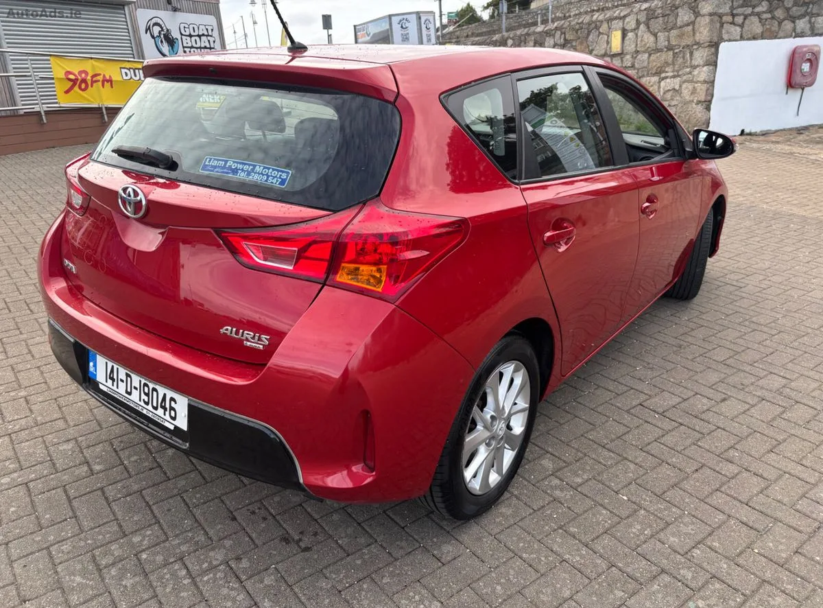 2014 Toyota Auris – photo 5