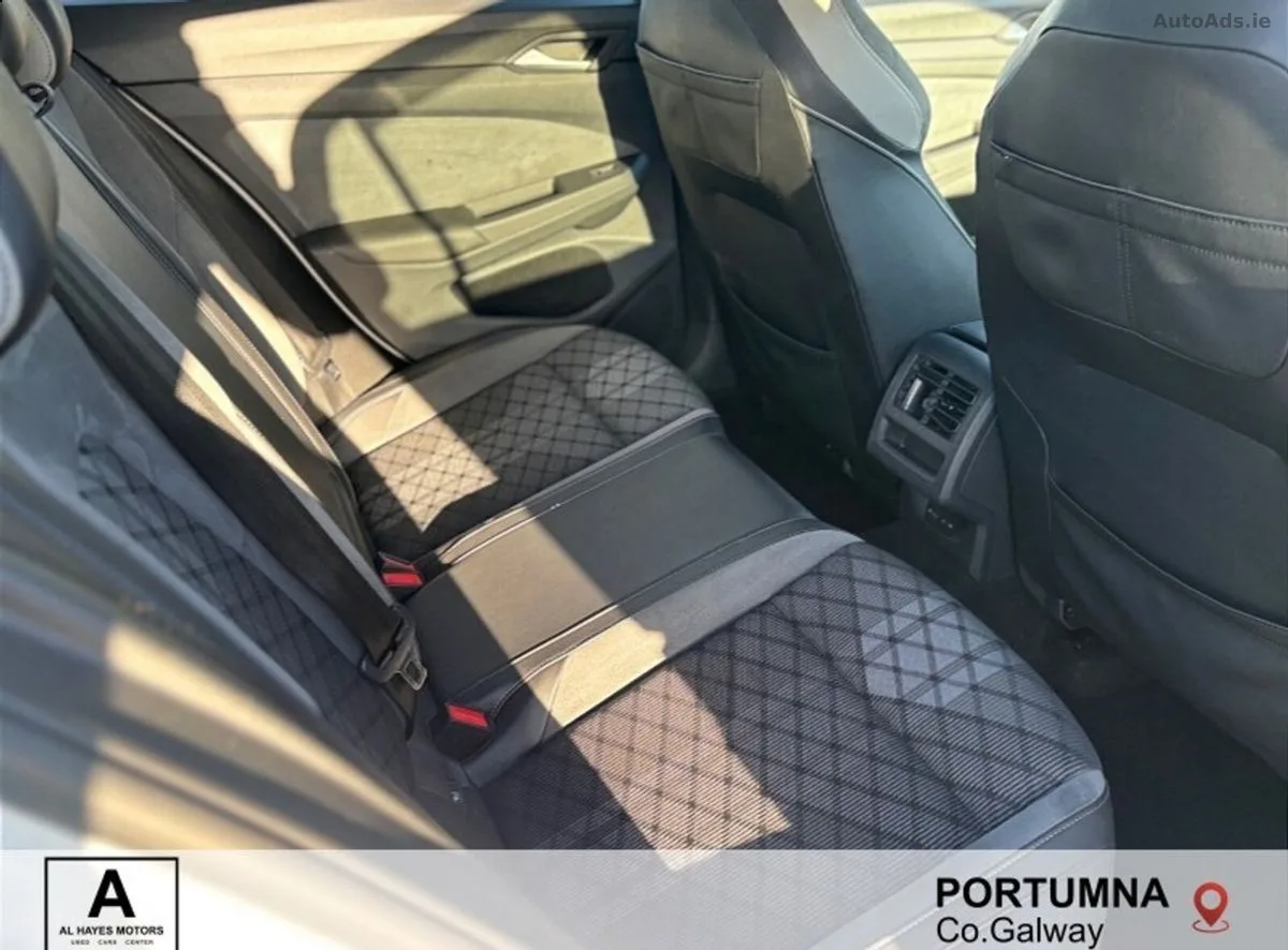2023 Volkswagen Golf – photo 4