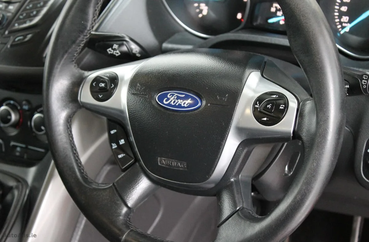 2015 Ford Kuga – photo 12