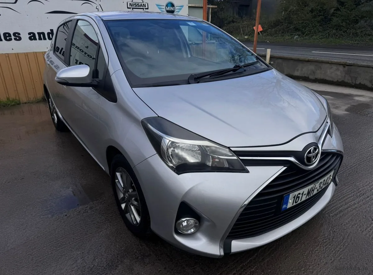 2016 Toyota Yaris – photo 2