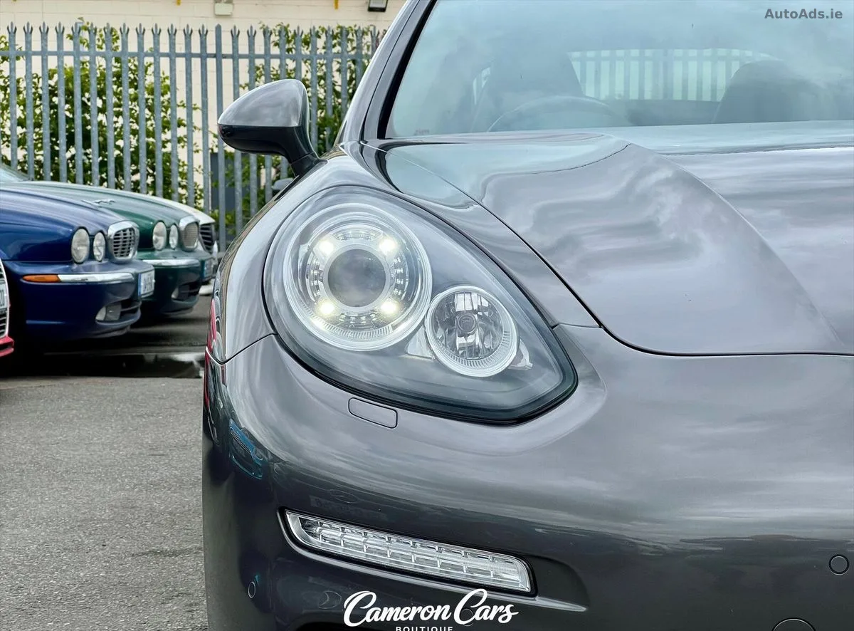 2015 Porsche Panamera – photo 14