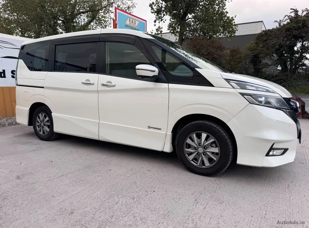 2019 Nissan Serena – photo 4