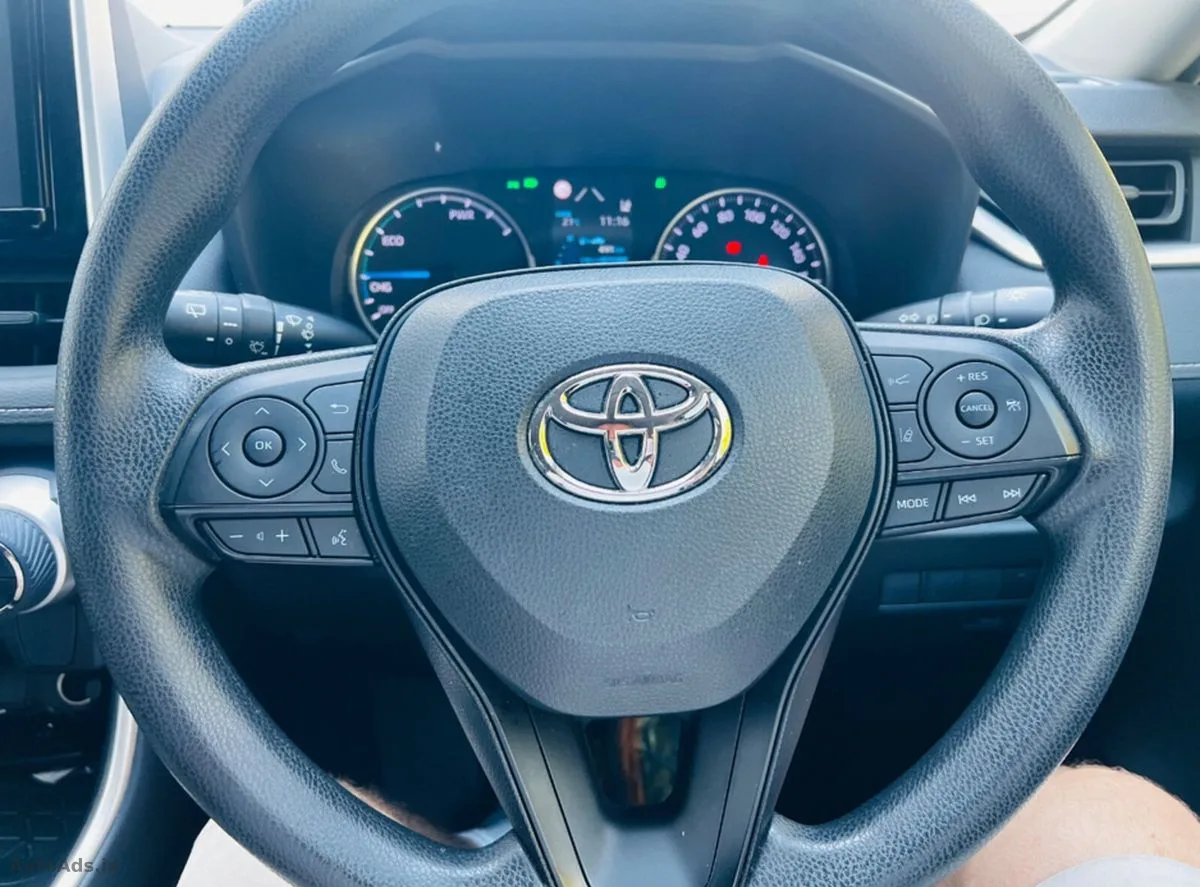 2022 Toyota RAV4 – photo 19