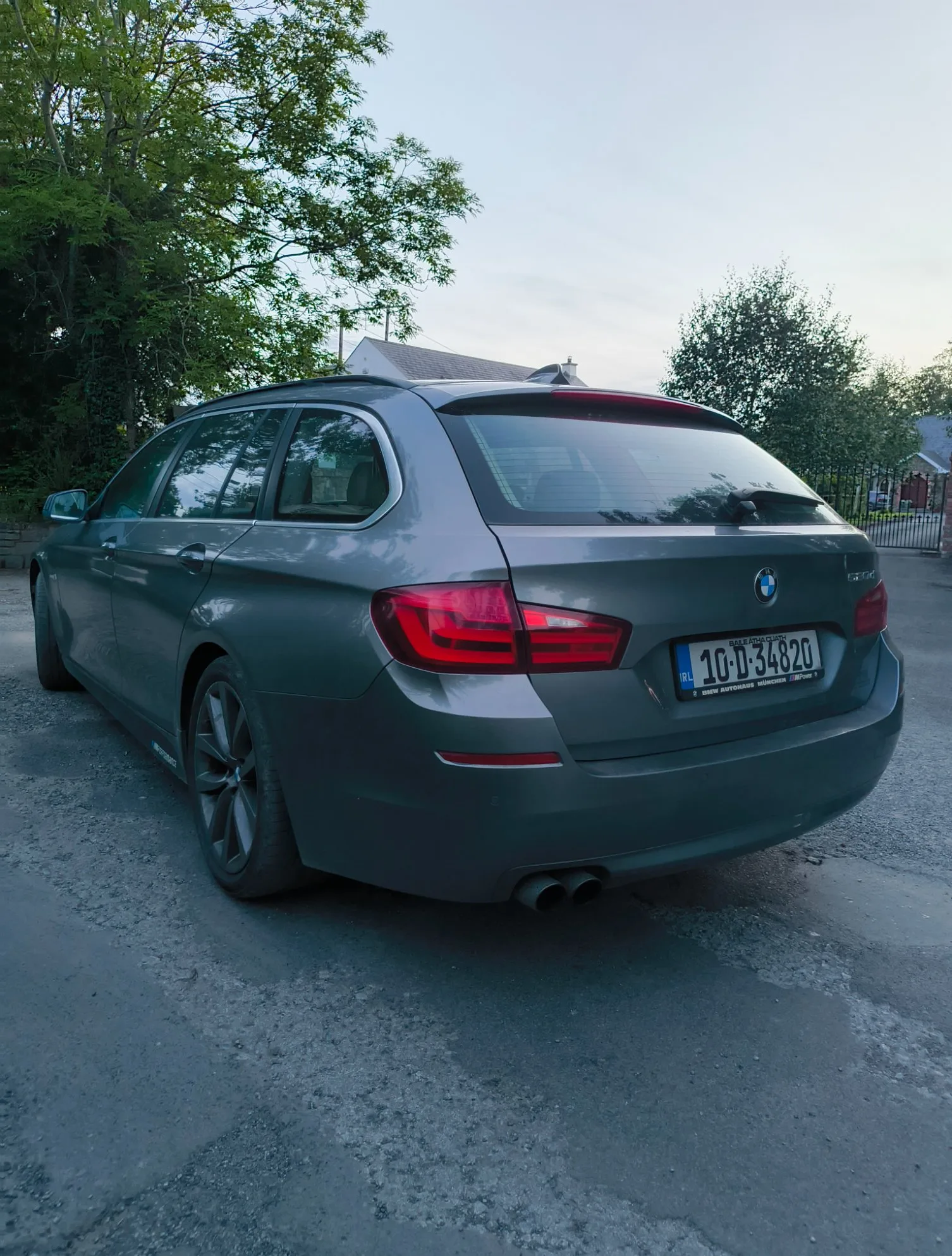 2010 BMW 5 Series – photo 3