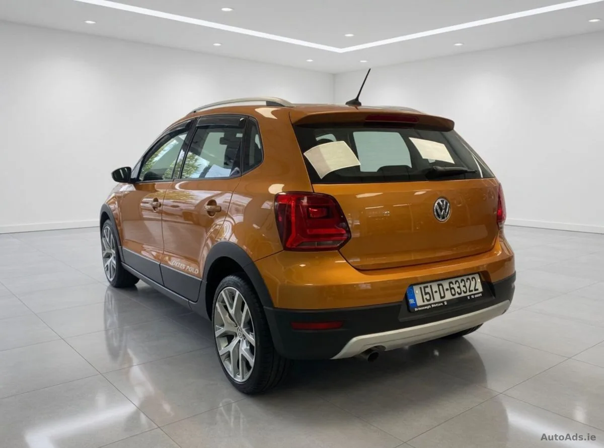2015 Volkswagen Polo – photo 2