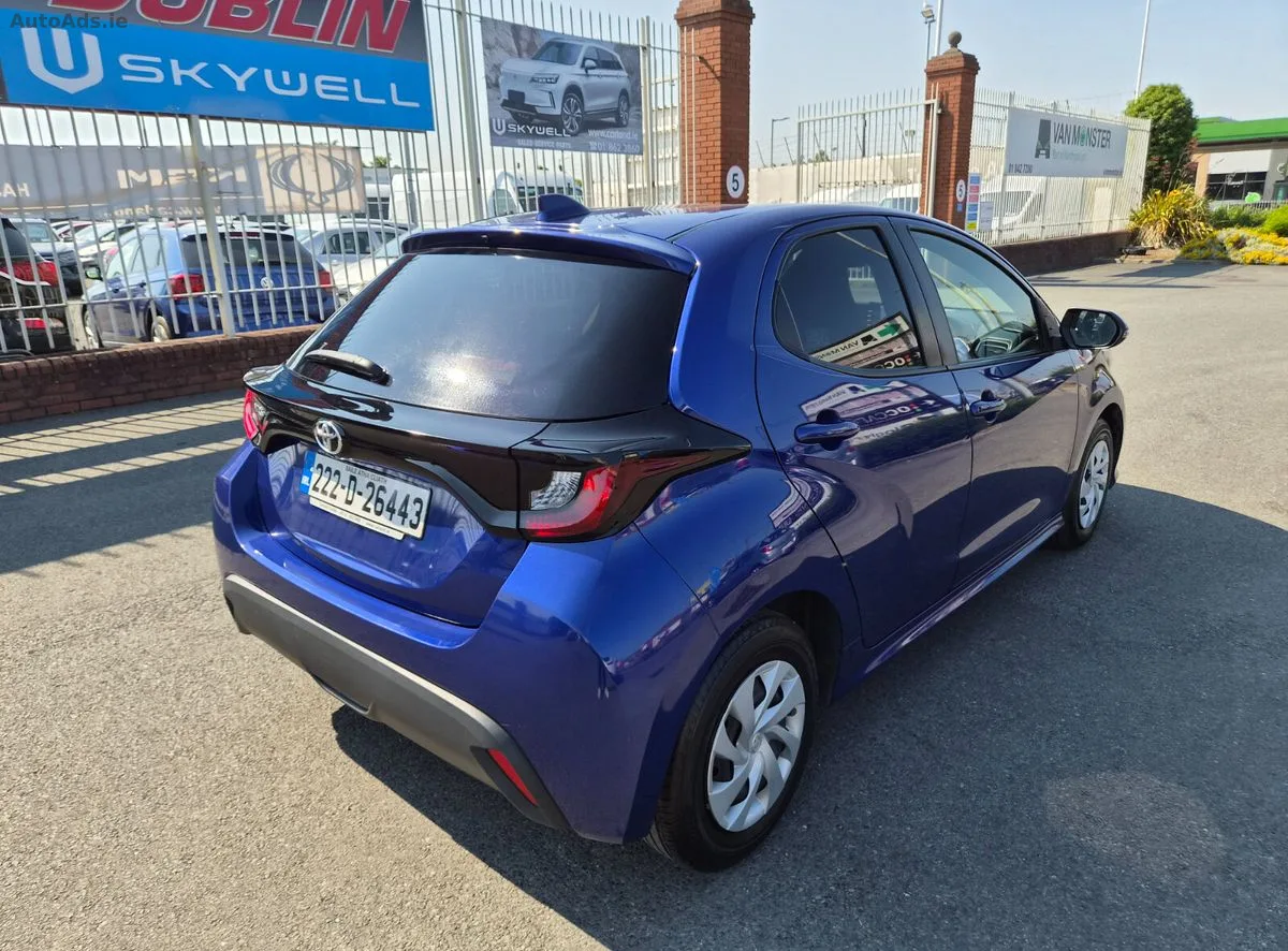 2022 Toyota Yaris – photo 3