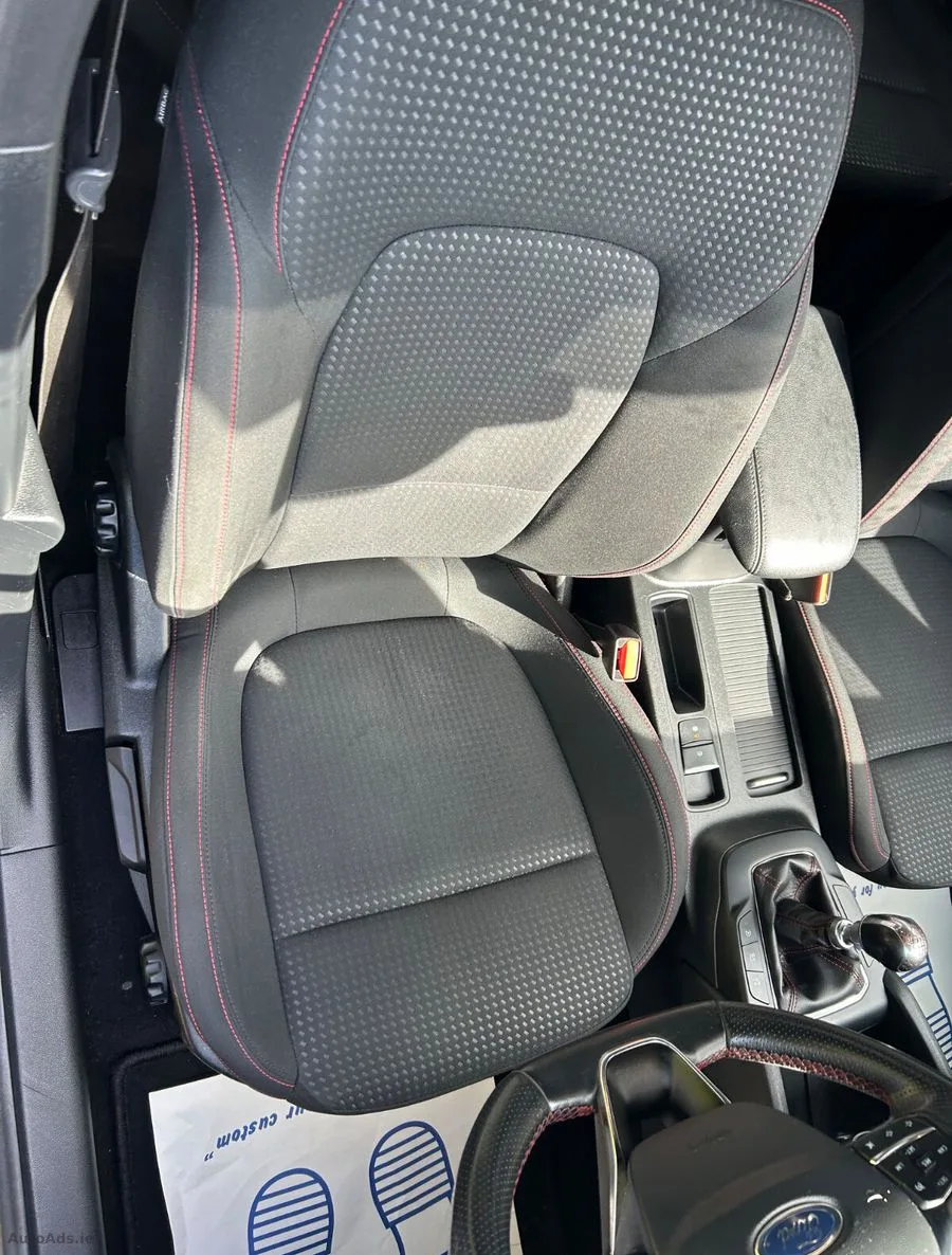 2019 Ford Focus – photo 13