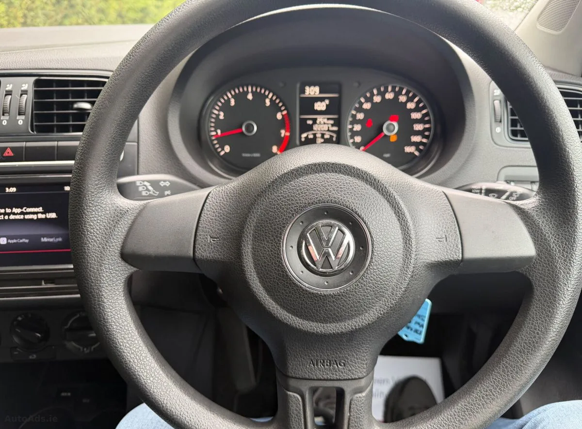 2013 Volkswagen Polo – photo 18
