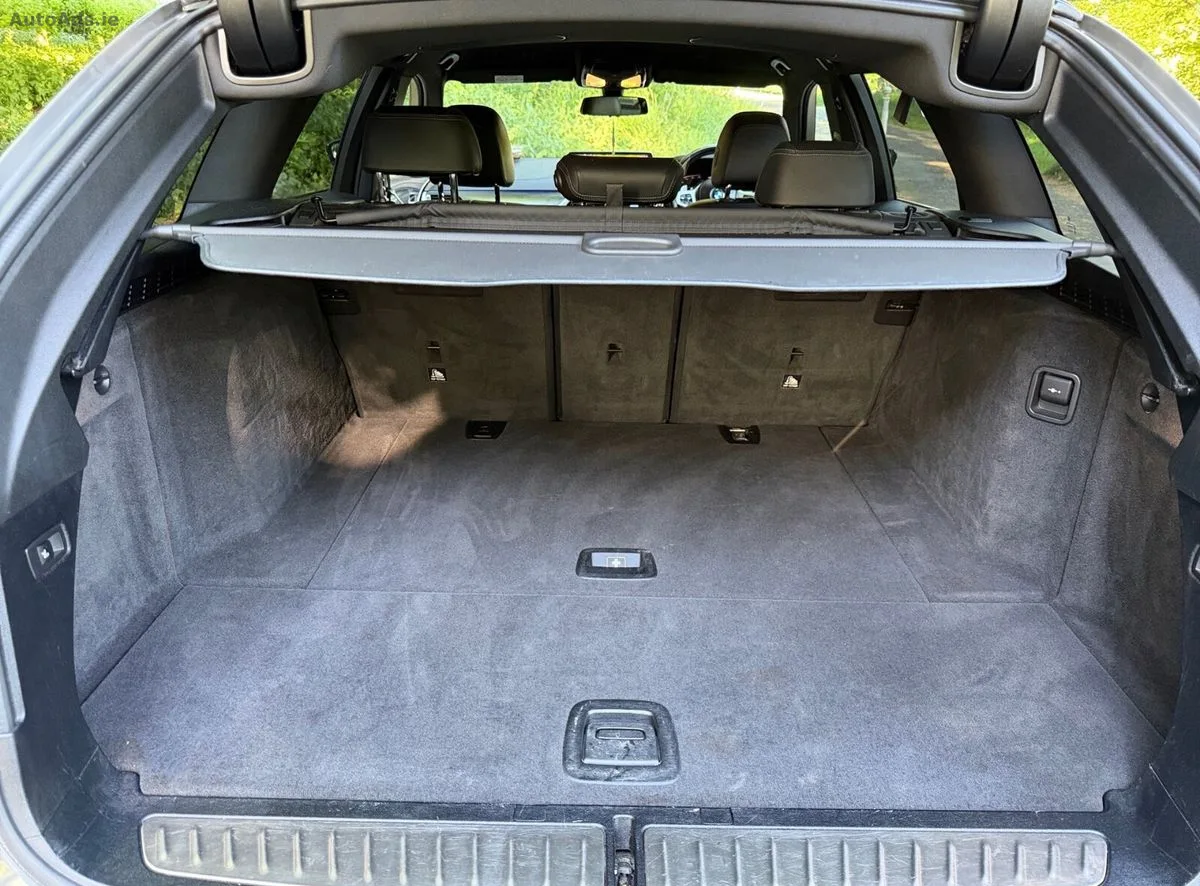 2021 BMW 5-Series – photo 15