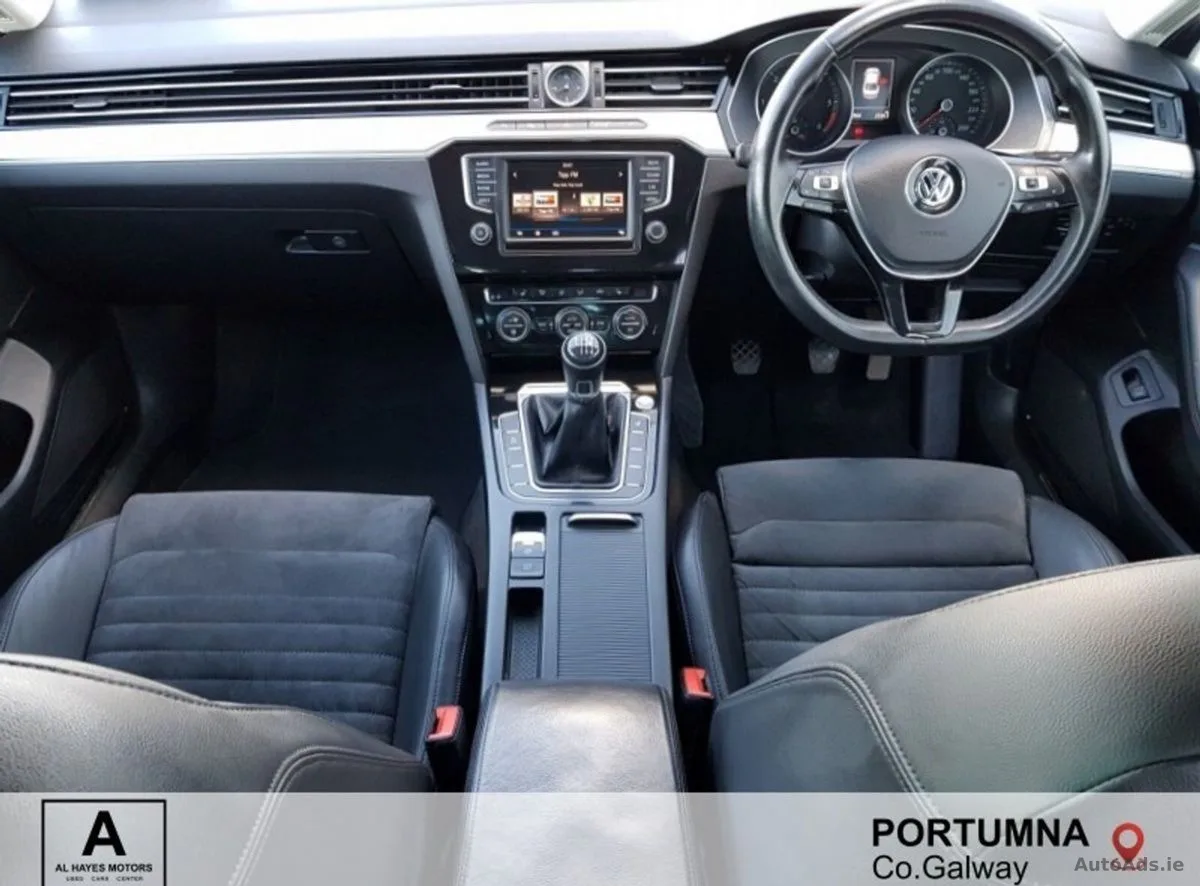 2017 Volkswagen Passat – photo 2