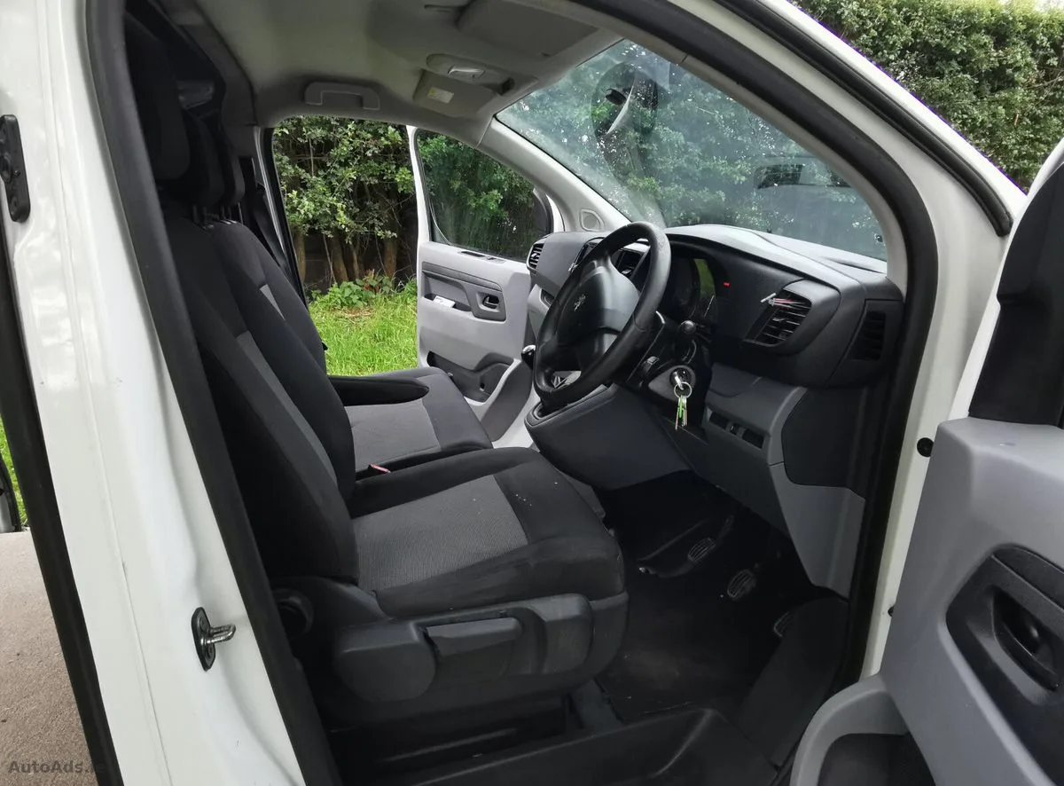 2017 Peugeot Expert – photo 12