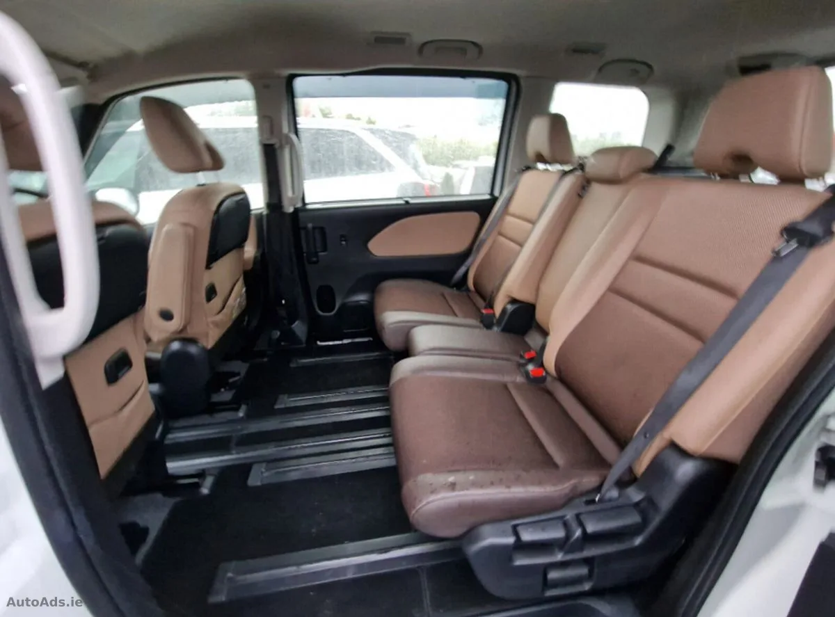 2019 Nissan Serena – photo 15