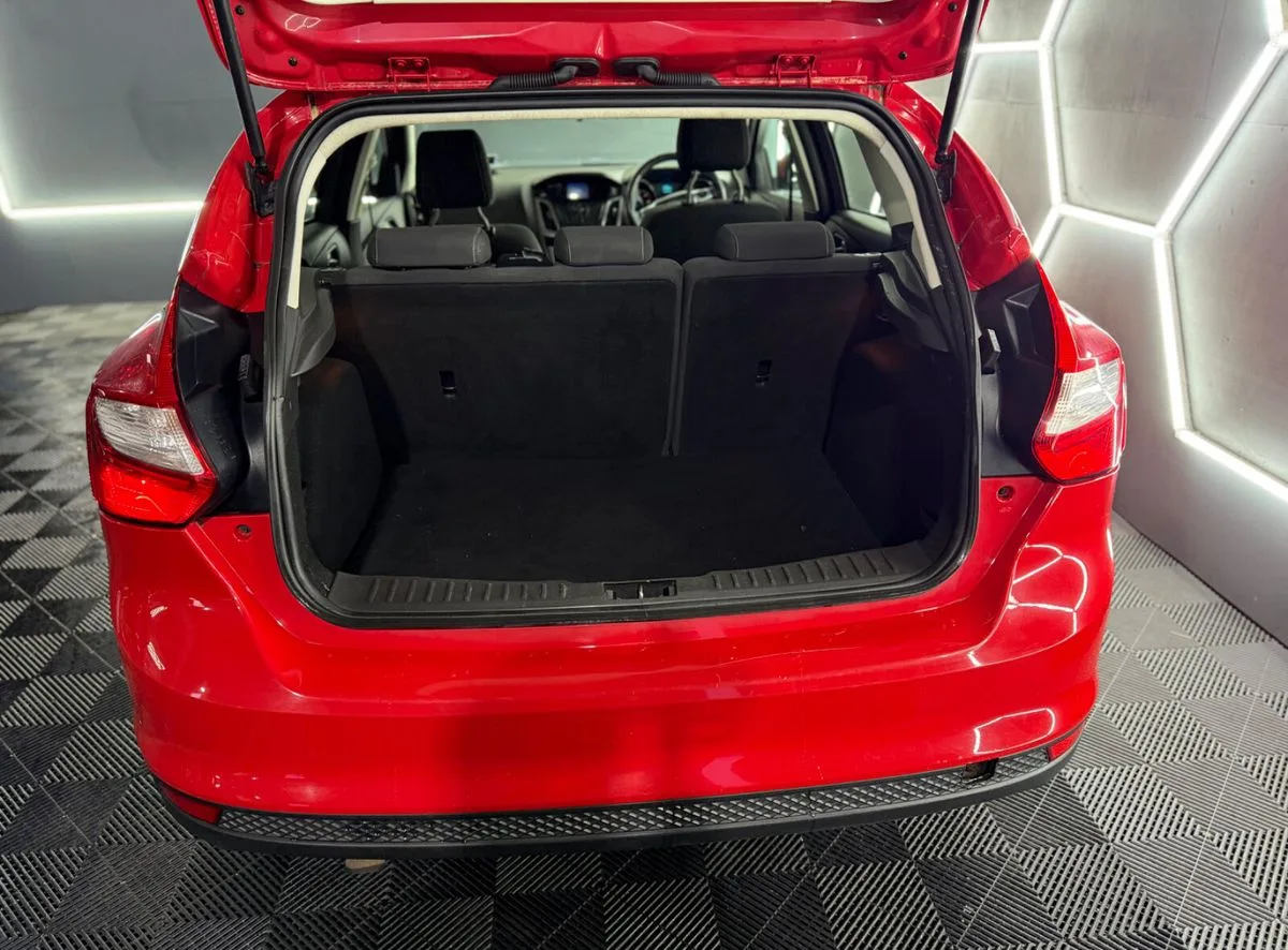 2011 Ford Focus – photo 13