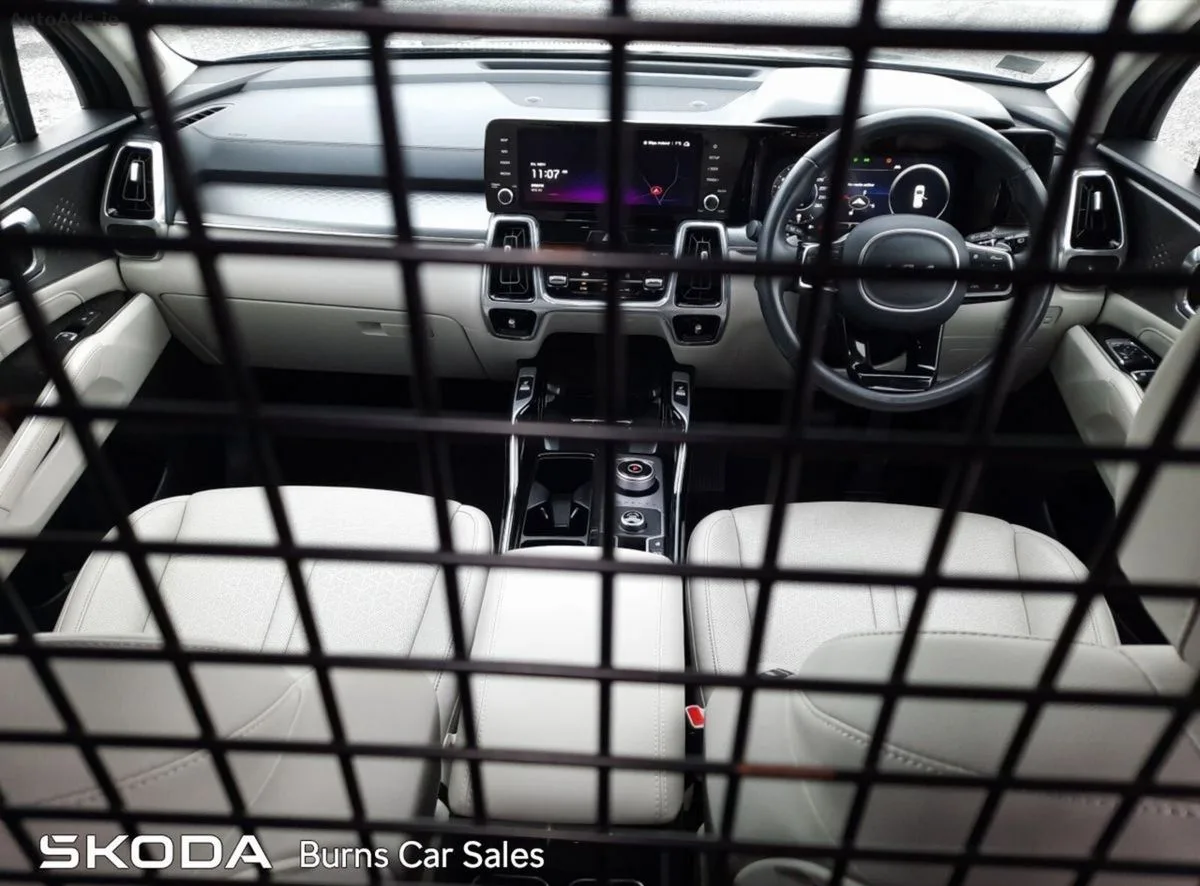 2023 Kia Sorento – photo 2