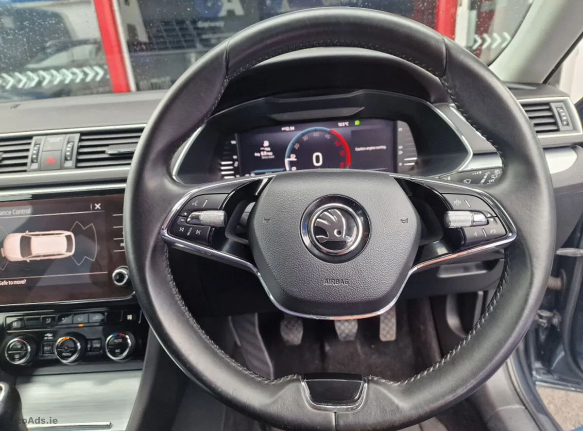 2022 Skoda Superb – photo 16
