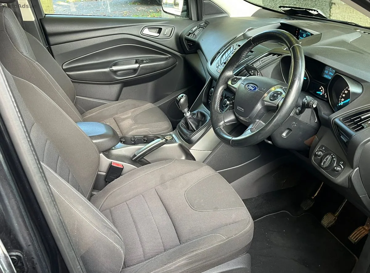2015 Ford Kuga – photo 9