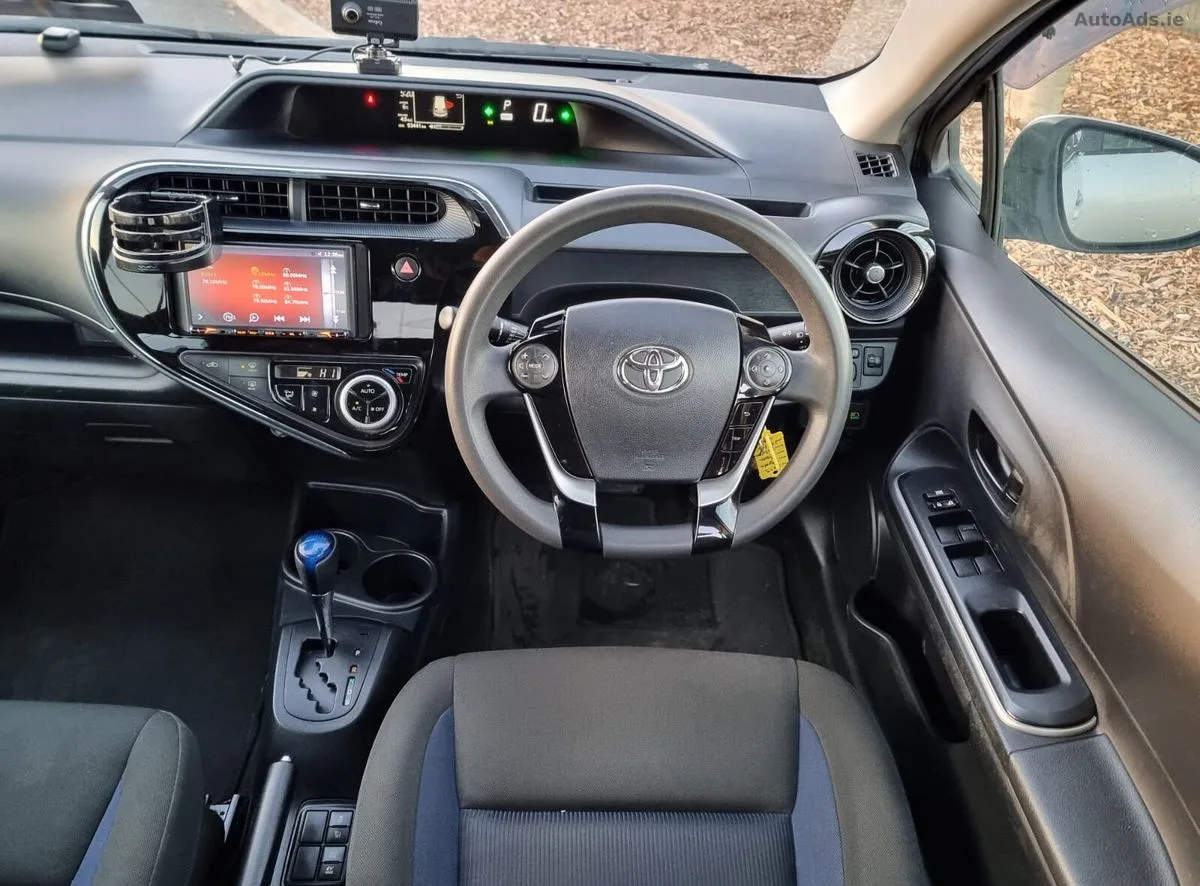 2019 Toyota Aqua – photo 17