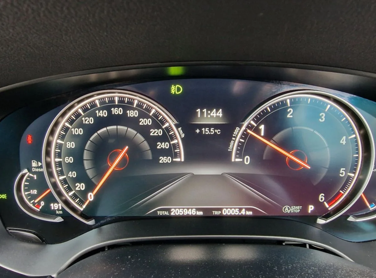 2018 BMW 5-Series – photo 19