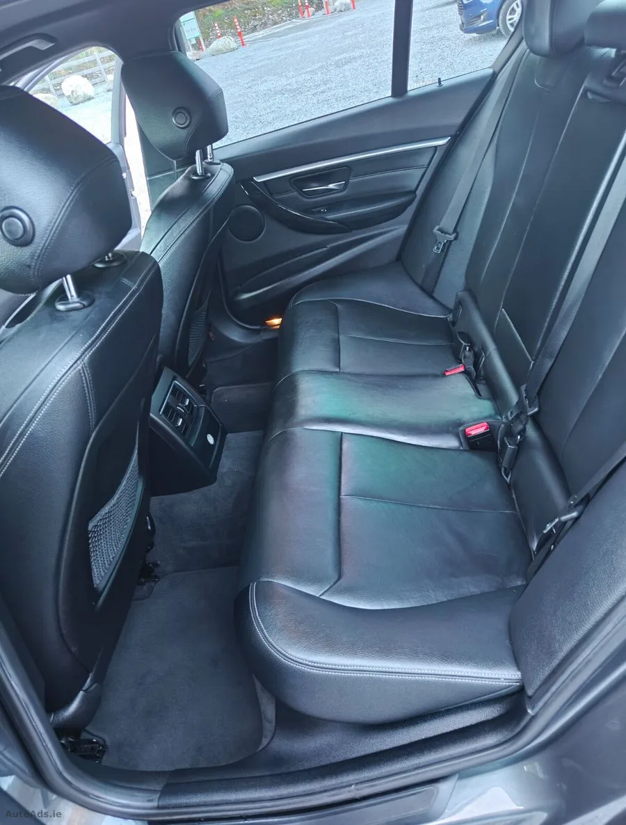 2016 BMW 3-Series – photo 14