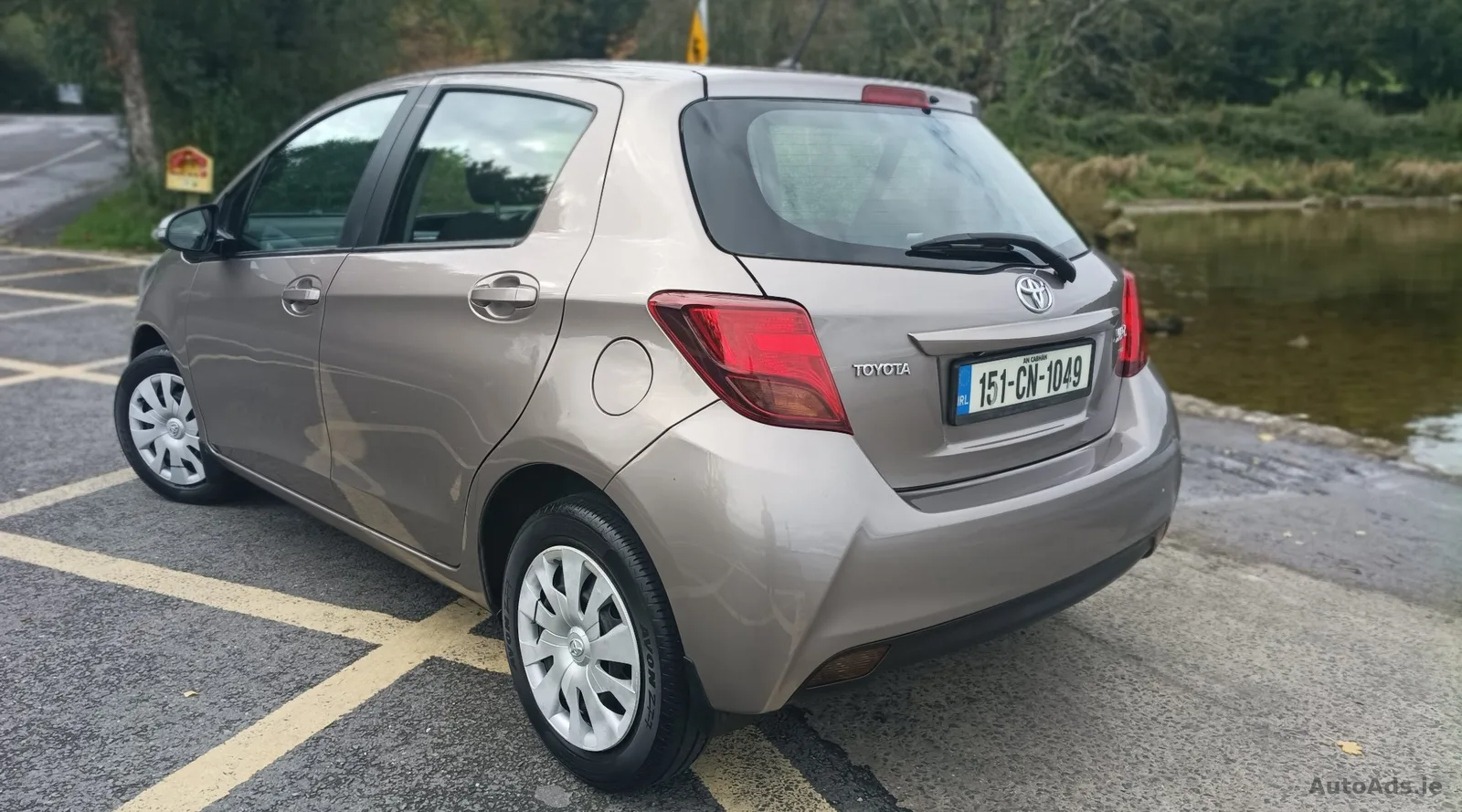 2015 Toyota Yaris – photo 4