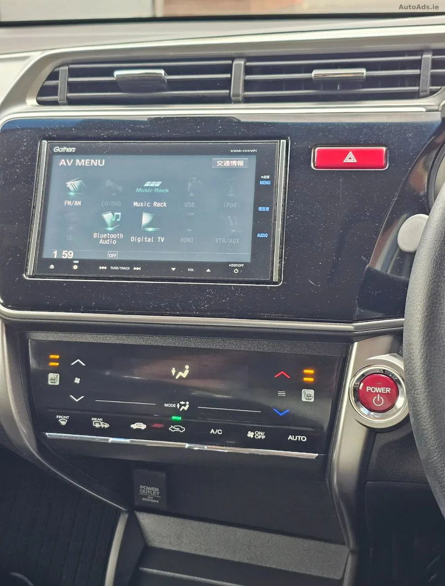 2015 Honda Grace – photo 16