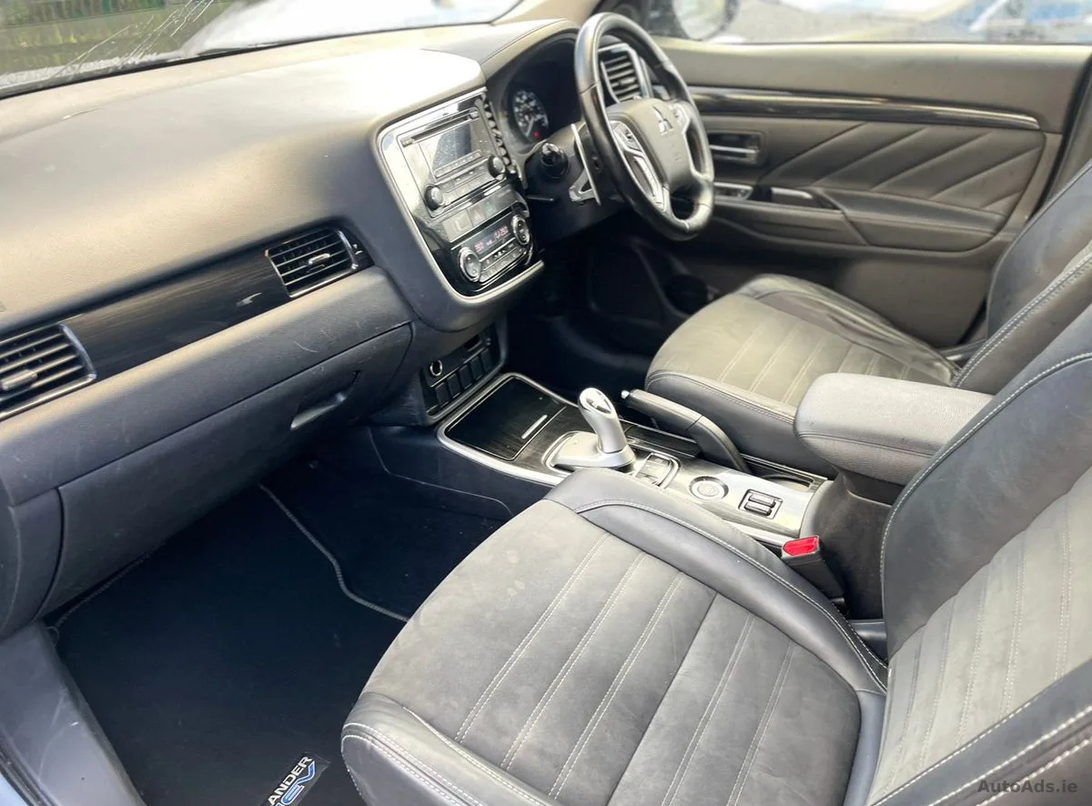 2016 Mitsubishi Outlander – photo 16