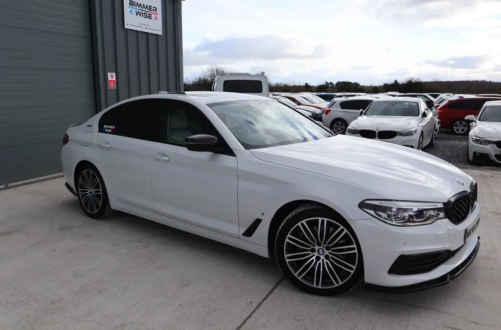 2018 BMW 5 Series – photo 2