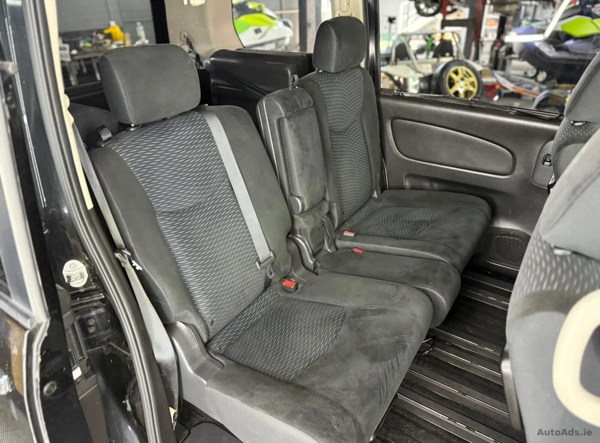 2013 Nissan Serena – photo 20