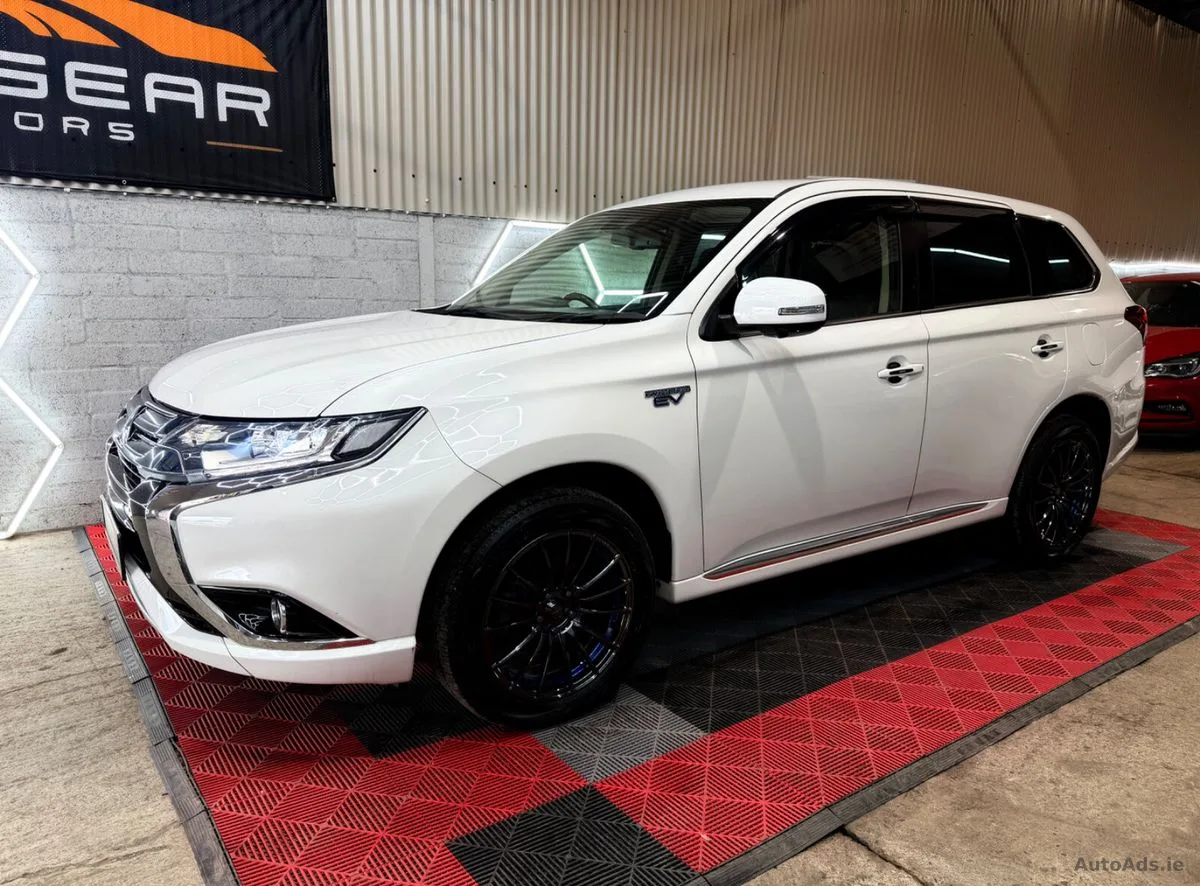 2018 Mitsubishi Outlander – photo 2