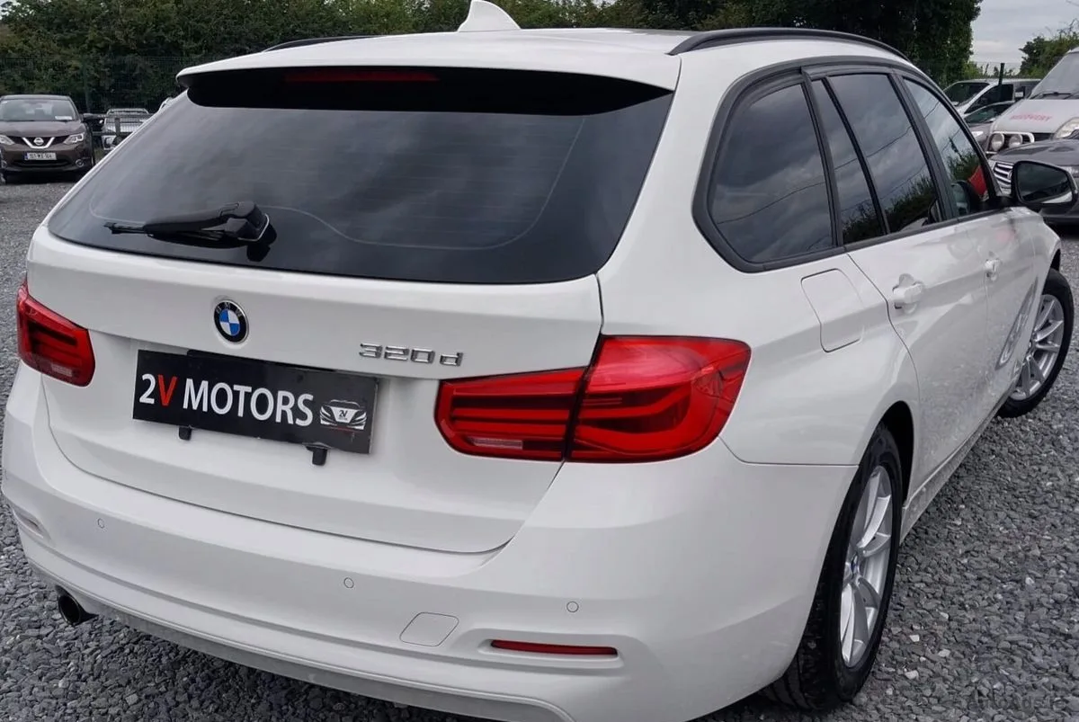 2016 BMW 3-Series – photo 5