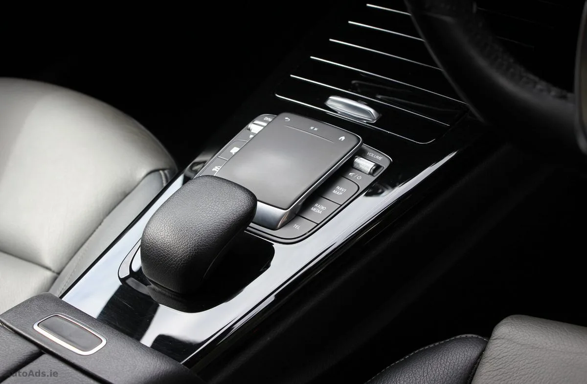 2022 Mercedes-Benz CLA – photo 5
