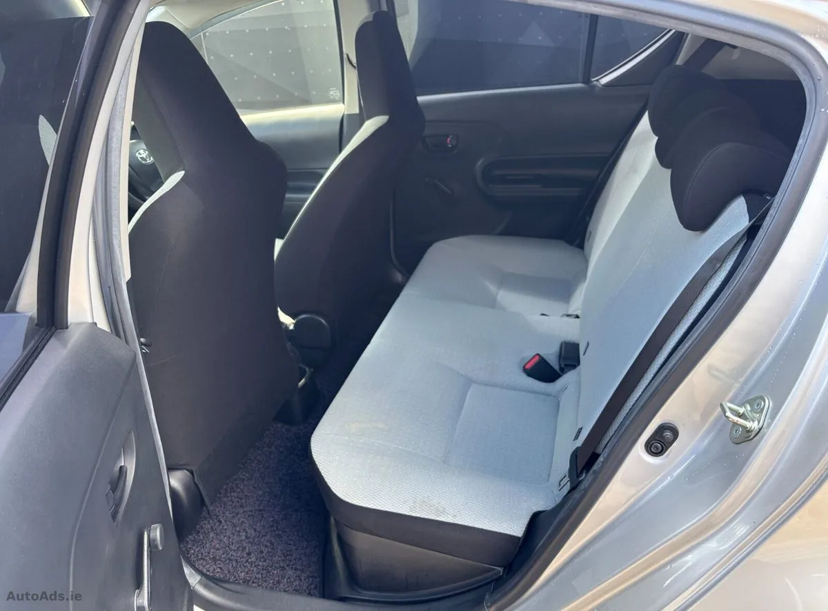2020 Toyota Aqua – photo 9