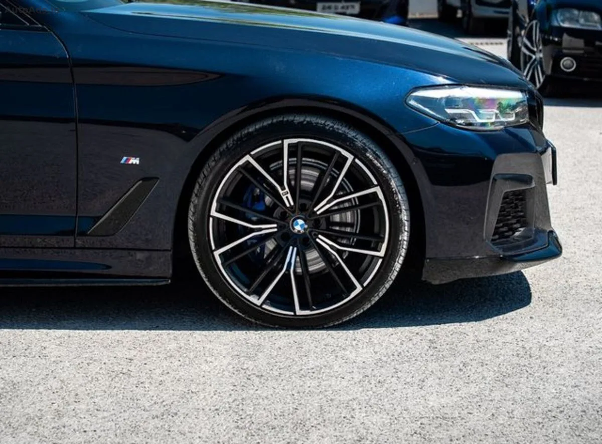 2020 BMW 5-Series – photo 4