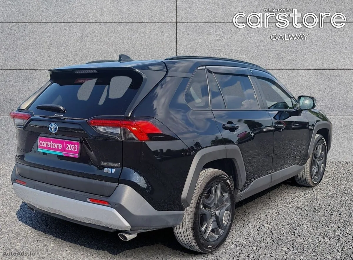 2023 Toyota RAV4 – photo 3