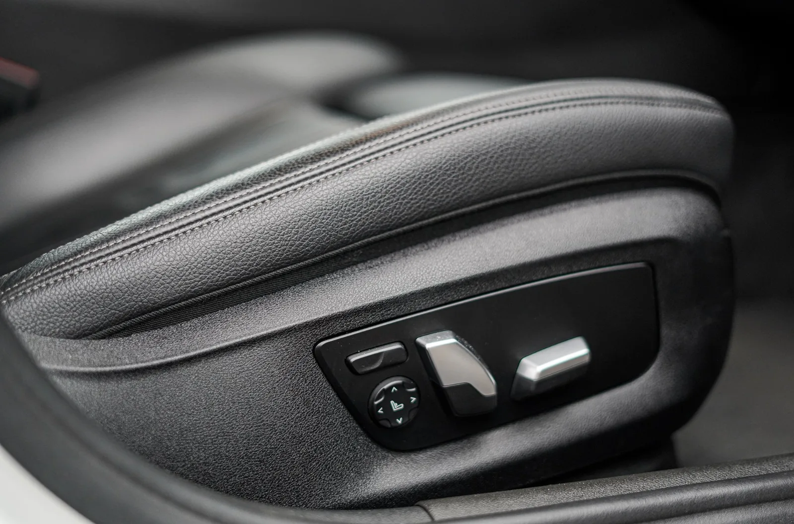 2018 BMW 5 Series – photo 8