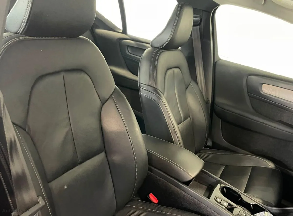 2022 Volvo XC40 – photo 5