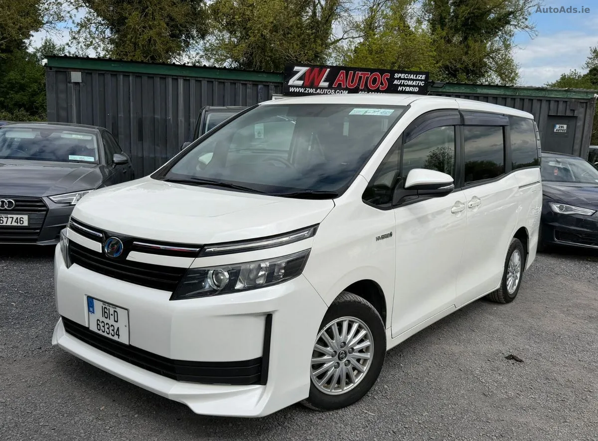 2016 Toyota Voxy
