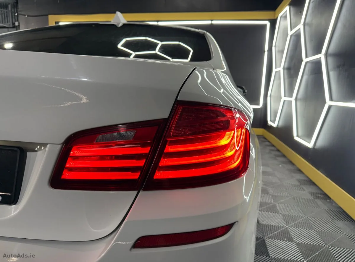 2015 BMW 5-Series – photo 12