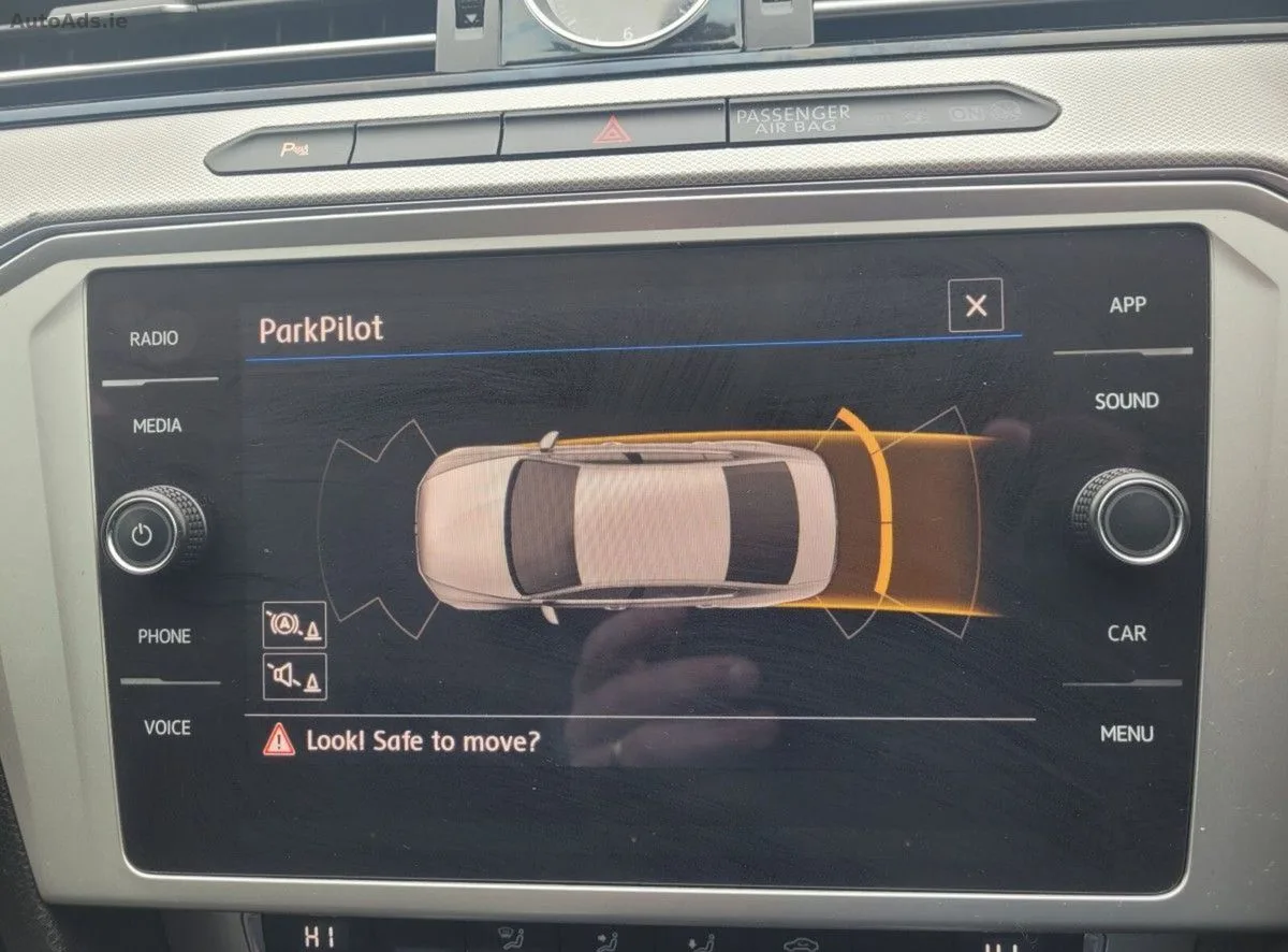 2018 Volkswagen Passat – photo 12